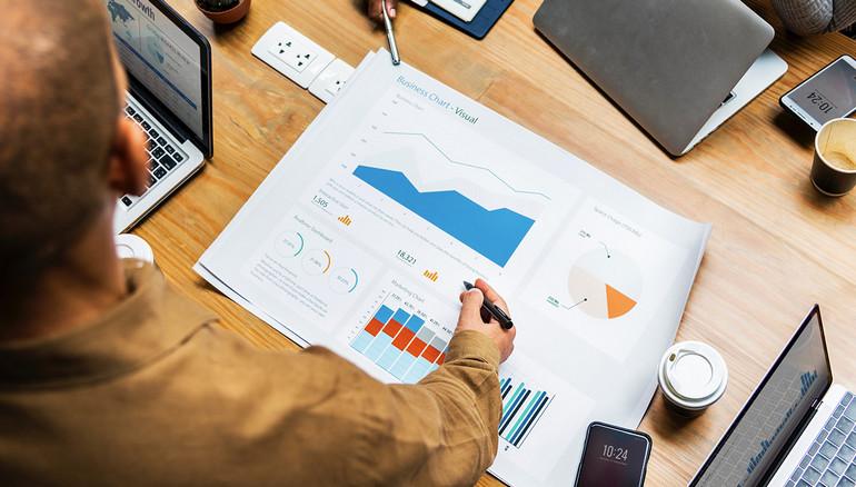 Обзор БИТ CRM 3: преимущества и недостатки системы